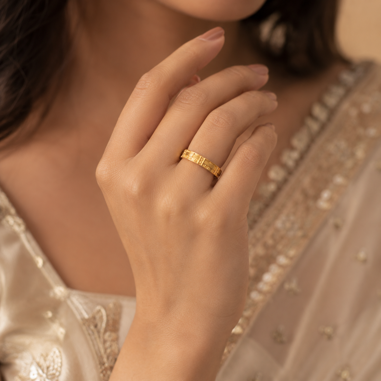 Eshani Panel Gold  Band Ring