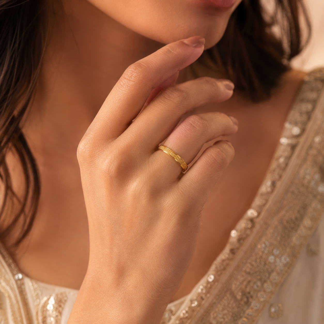 Vedika Granule Gold Band Ring