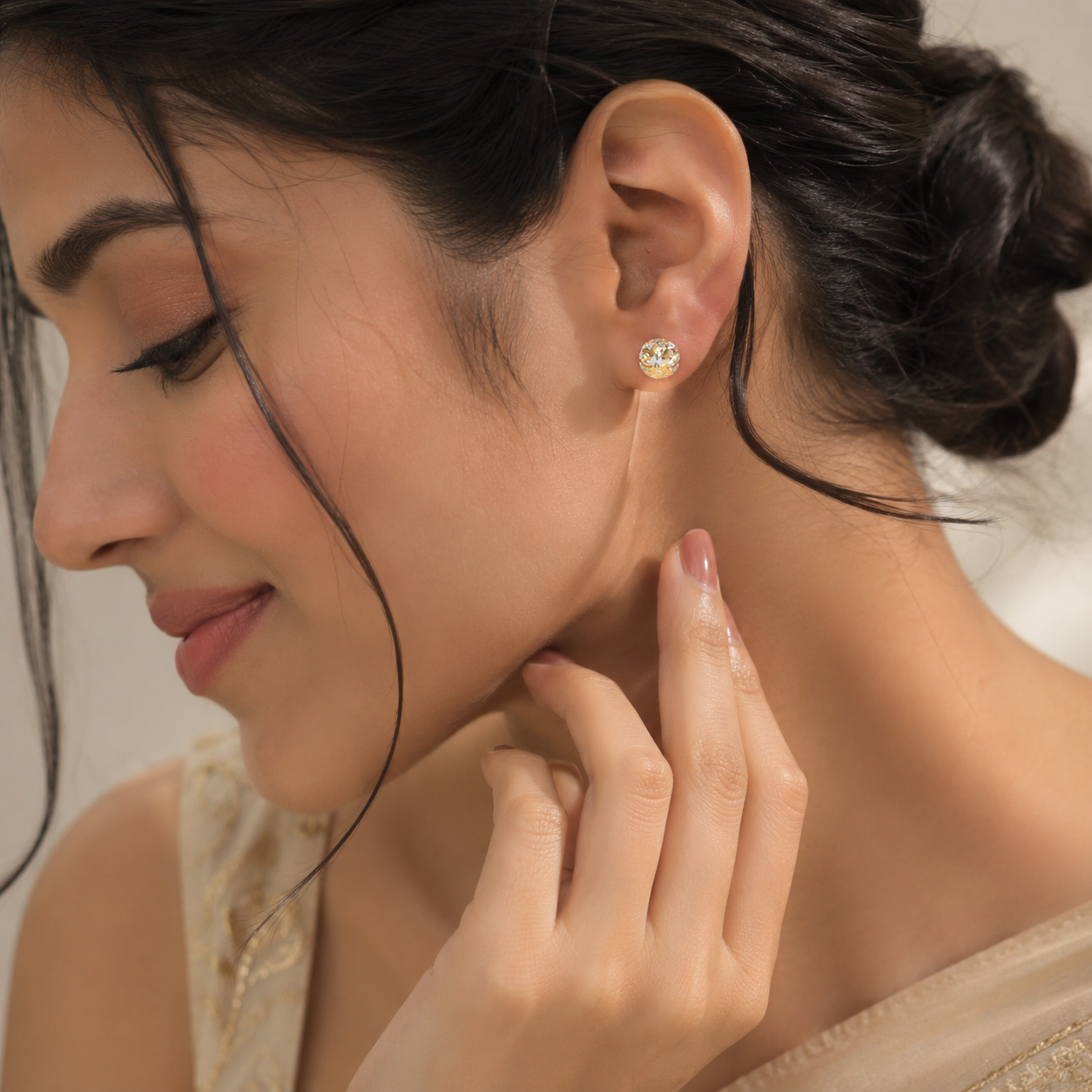 Nyra Sunflare Gold Earrings