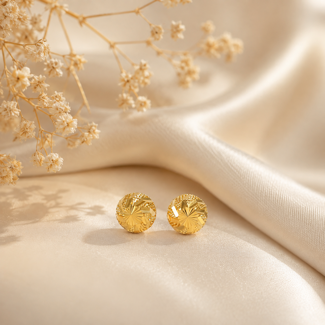 Tanvi Radiant Gold Earrings