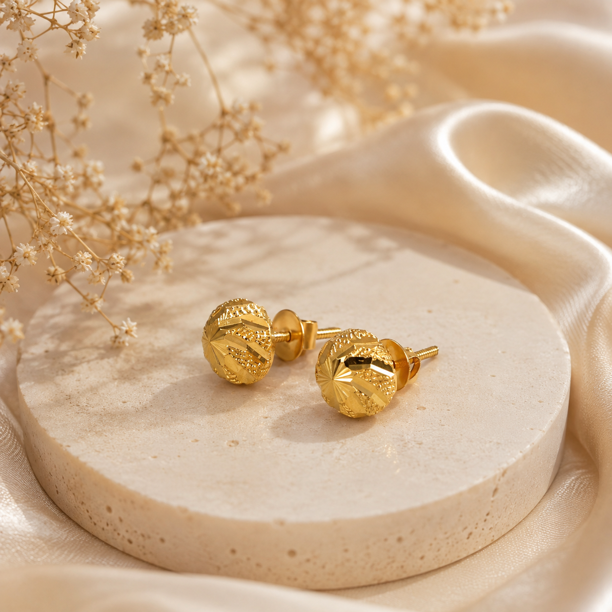 Tanvi Radiant Gold Earrings