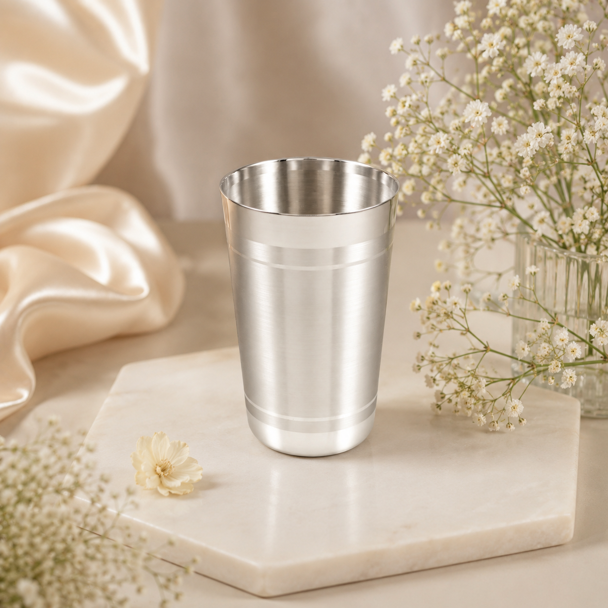 Noble Luxe Silver Glass