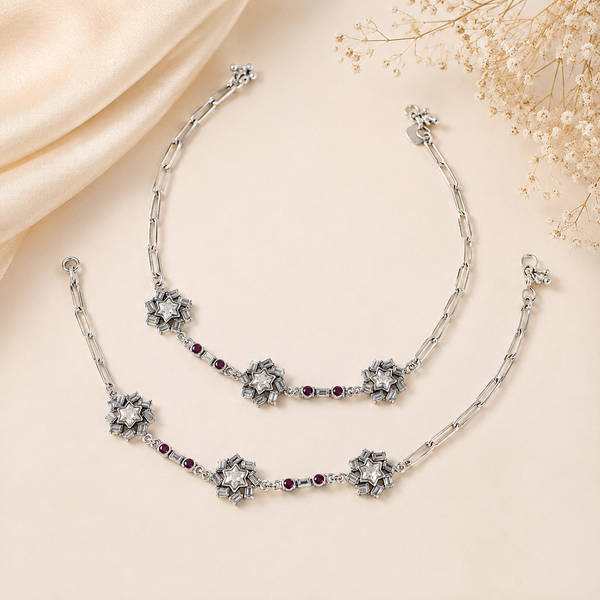 Aashi Radiant Star Silver Anklets
