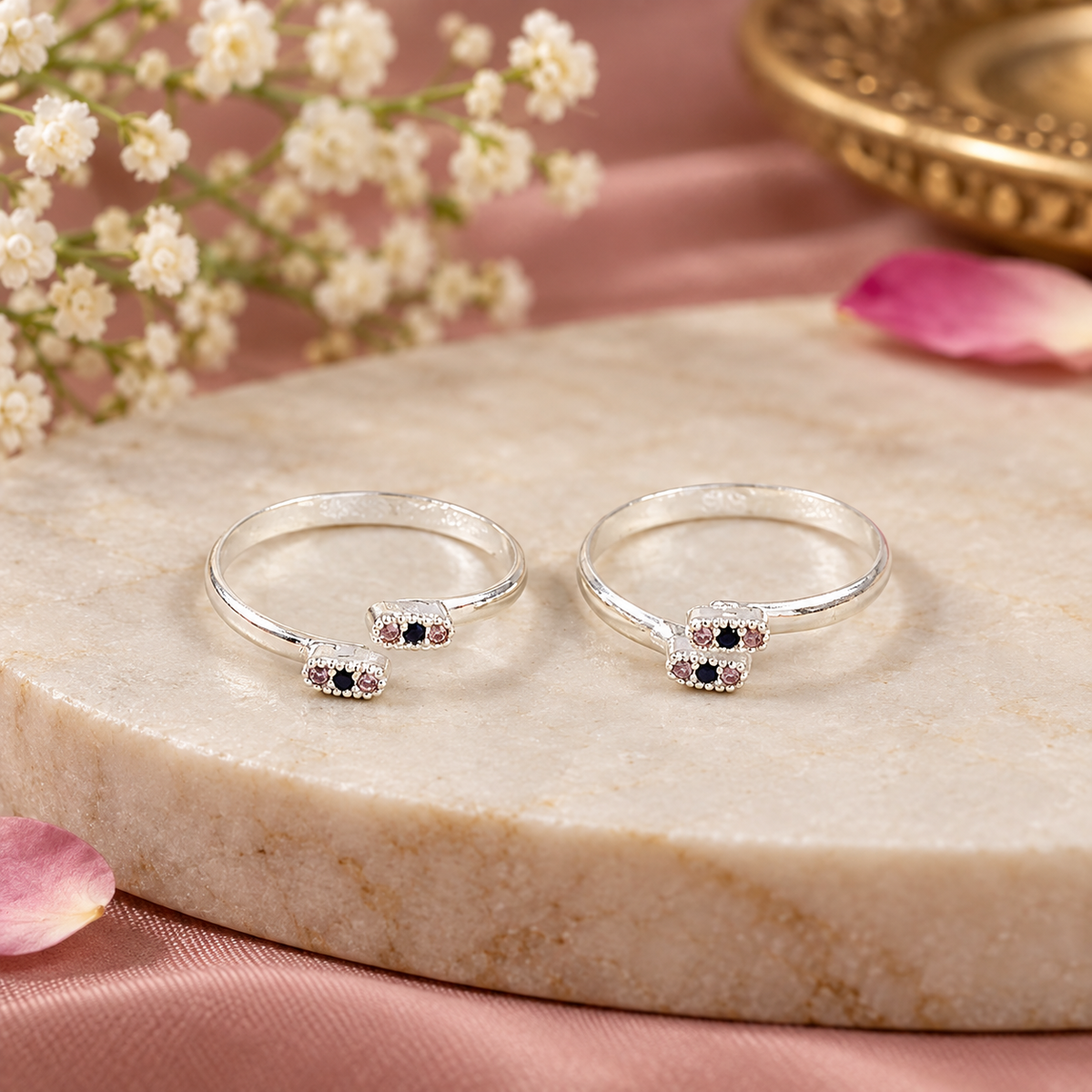 Siya Royal Eclipse Silver Toe Rings