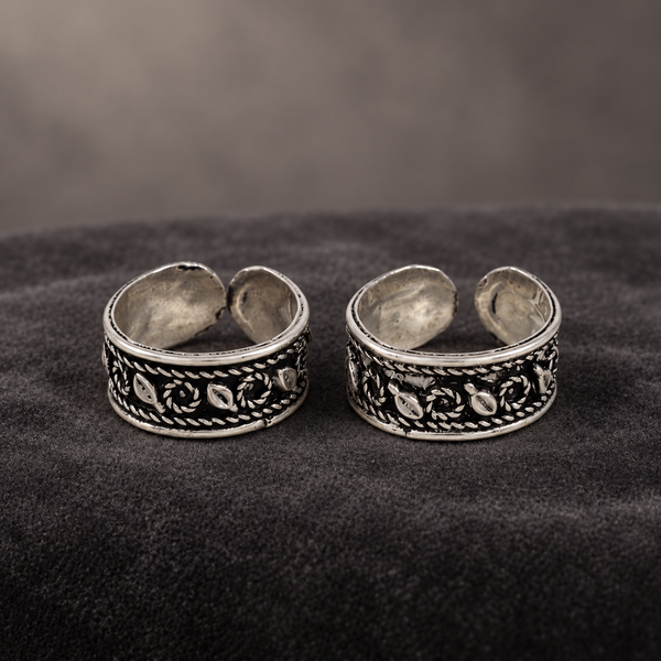 Zara Vintage Rose Silver Toe Rings