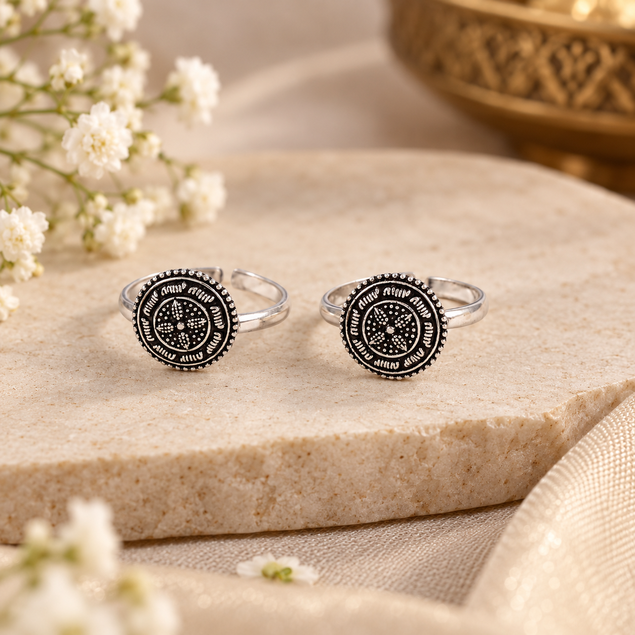 Siya Dewdrop Silver Toe Rings