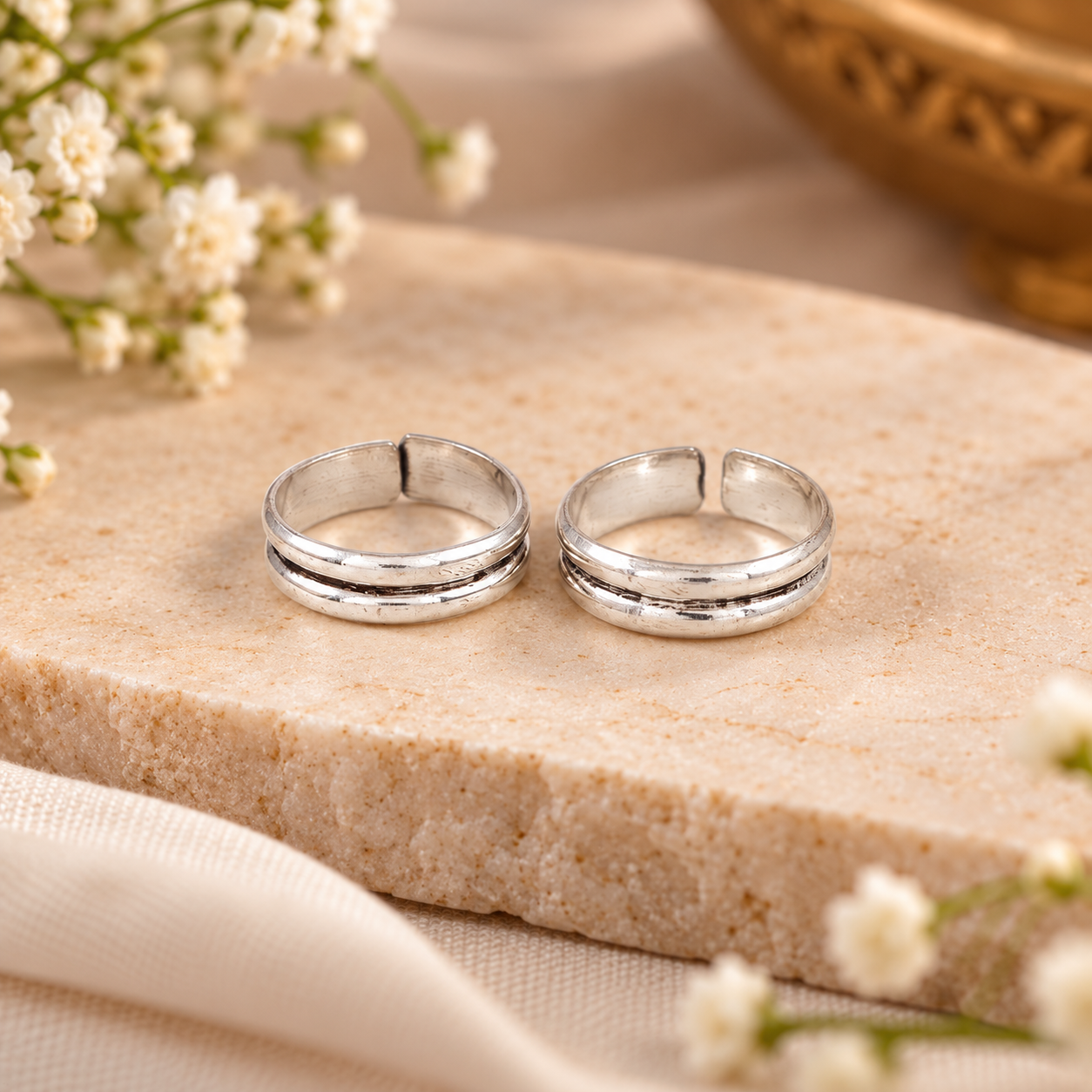 Aashi Crown Silver Toe Rings