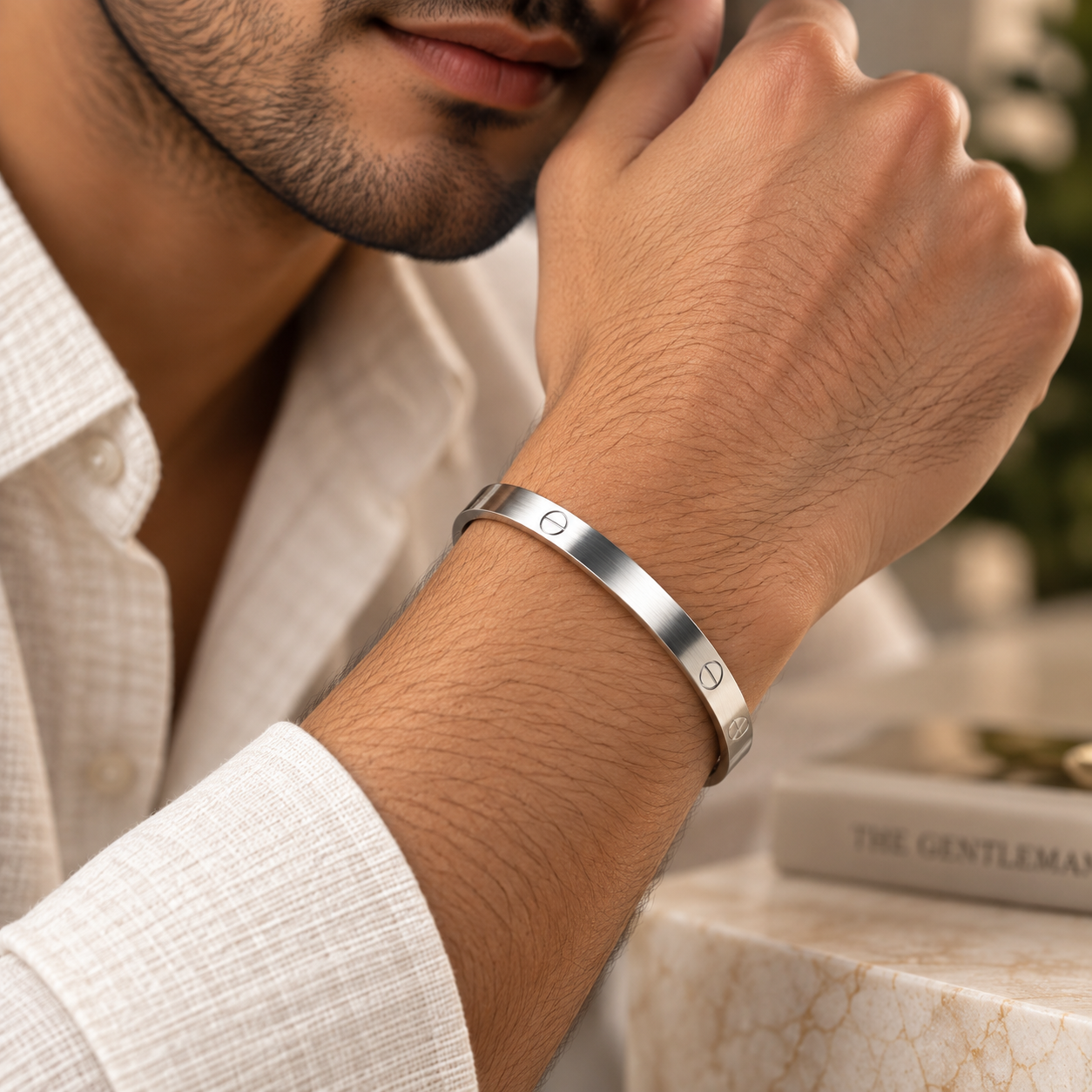 Avyan Lockline Silver Kada For Him