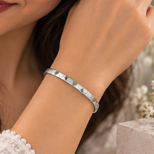 Myra Endless Hearts Silver Bangle
