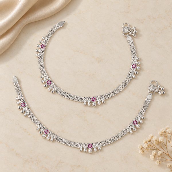 Avika  Heart leaf Silver  Anklets