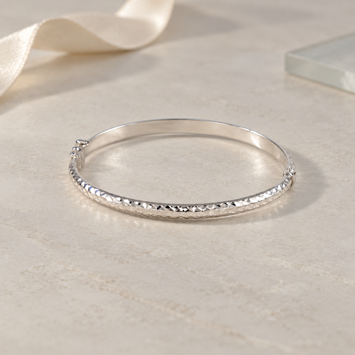 Kiara Cut Silver Bangle