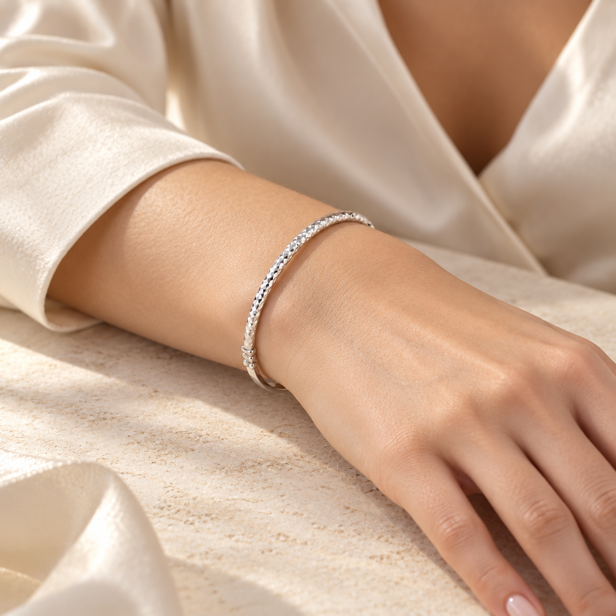 Kiara Cut Silver Bangle