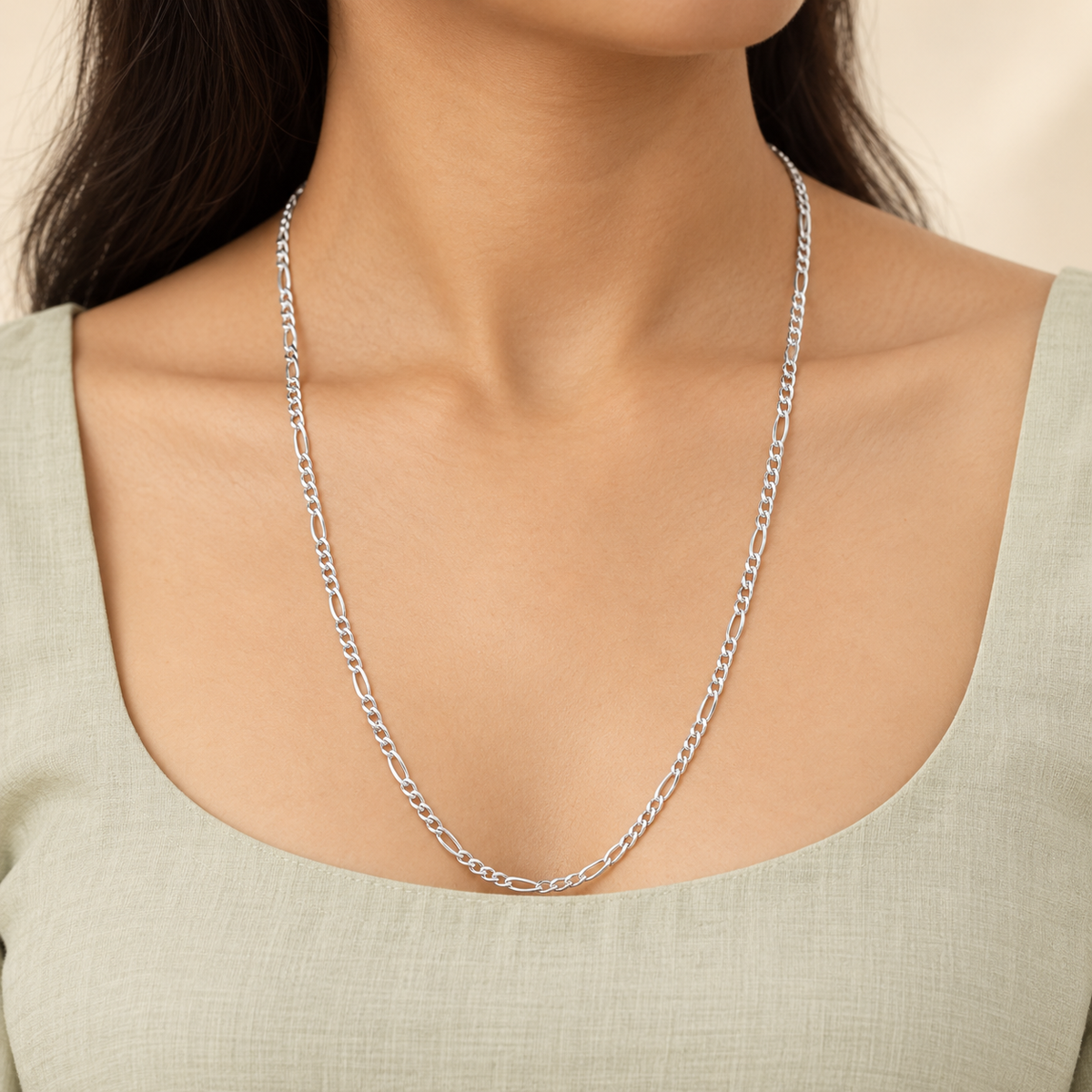 Rhea Lustrous Figaro Silver Chain