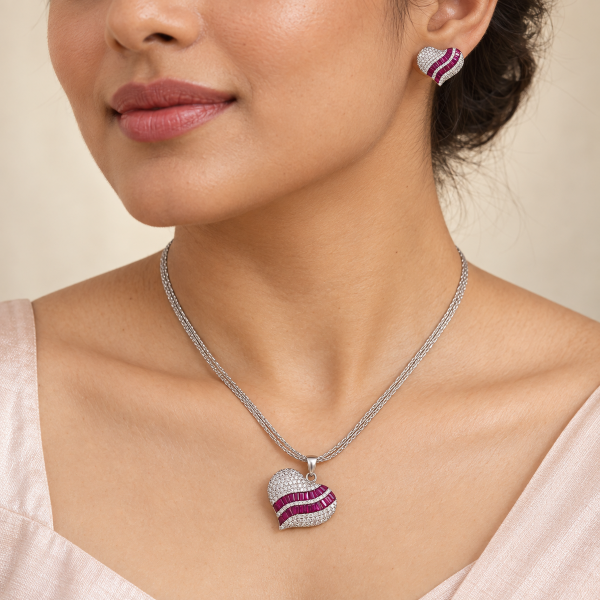Myra Ruvella Heartwave Silver Pendant Set