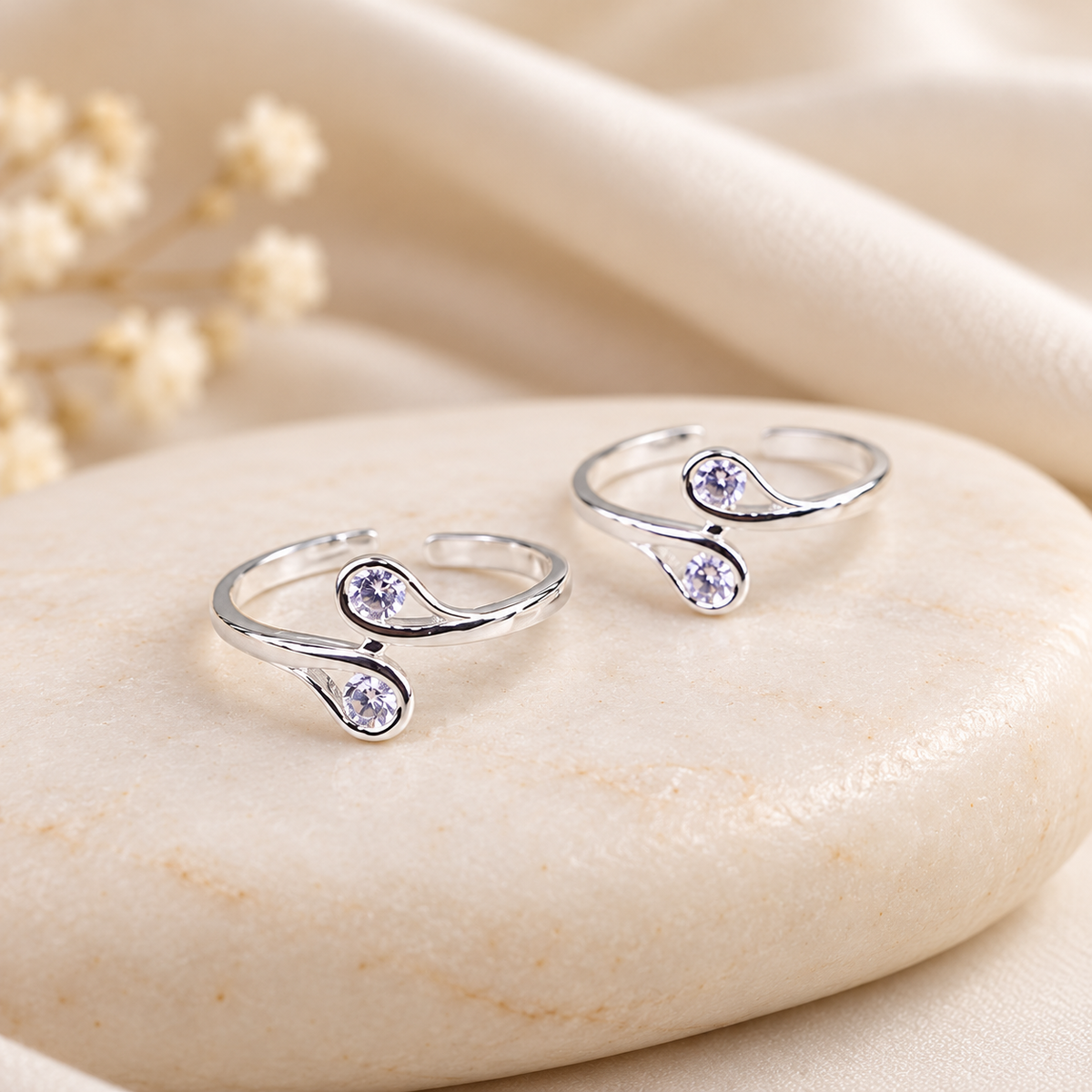 Twinkle Twist Silver Toe Rings