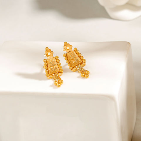 Yashvi Regal Gold Earrings