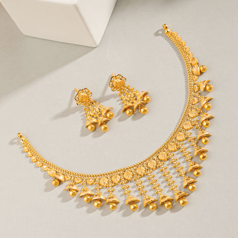 Ishita Ethnic Gold Necklace Set
