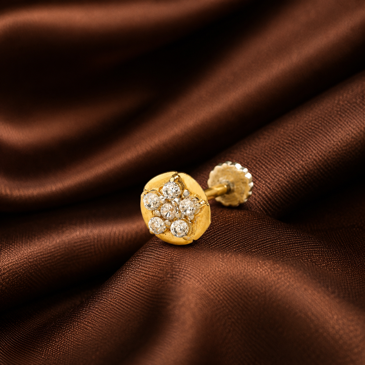 Reeva Petite Bloom Gold Nose Pin