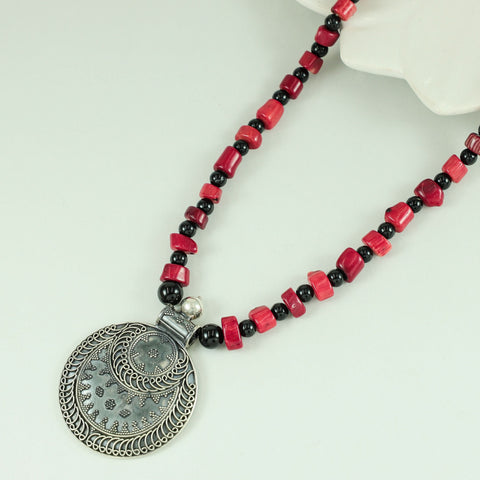 Raktamani Red And Black Beads Silver Necklace