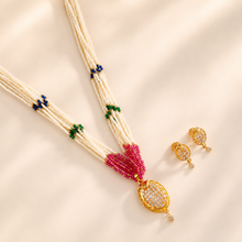 Kritika Oval Shaped Shimmering Gold  Necklace Set