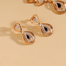 Regal Triangle Sparkle Gold Necklace Set