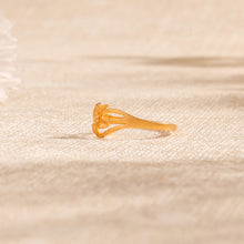 Kiaraa Floral Shine Gold Ring