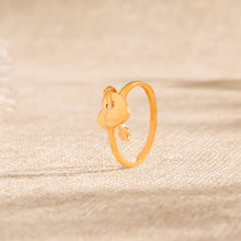 Vedika Heart & Arrow Style Gold Ring