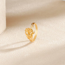 Aadhya Leafy Elegance Gold Ring