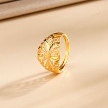 Mahi Royal Floral Glory Gold Ring