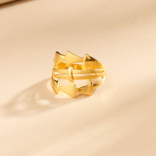 Zoya Linear Luxe Gold Ring