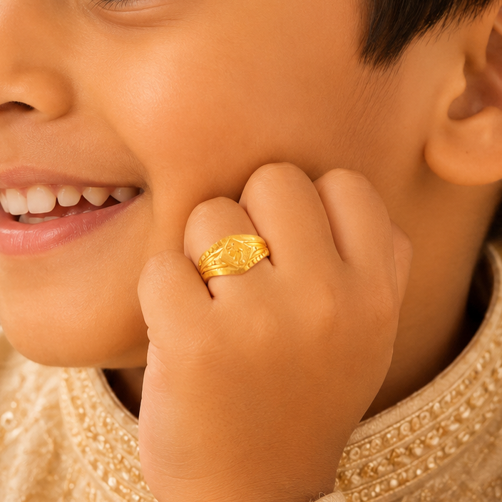 Leaf Patterned Glossy Gold Ring For Kids