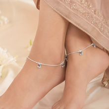 Zoya Tricolor Charm Silver Anklets