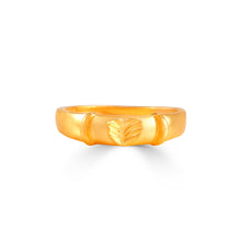 Leaf Embrace Gold Design Band Ring