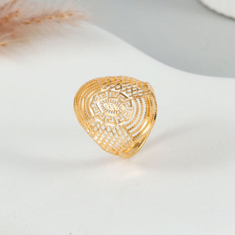 Anvika Majestic Circle Gold Ring