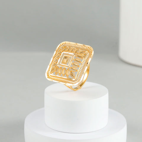 Rashmi Zoro Frame Glow Gold Ring