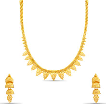 Aashi Leaf Motif Detailing Gold Necklace Set