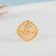 Zara Luxe Leaf Design Gold Ring