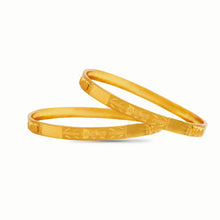 Floral Engravings For Festive Gold Bangles