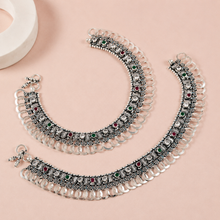 Kiara Elegant Loop Silver Anklets