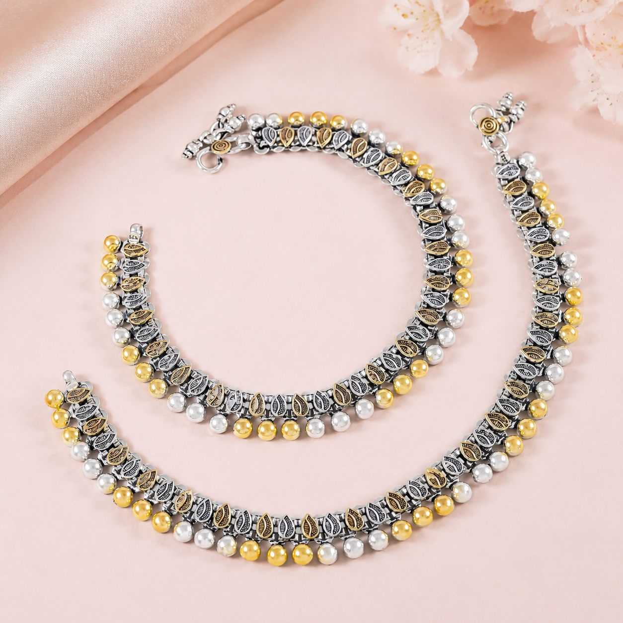 Traditional Leaf Charm Silver Anklets