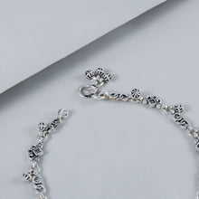 Yashvi  Light Chain Silver Anklets