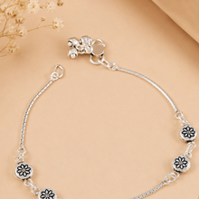 Tiana Floral Essence Silver Anklets