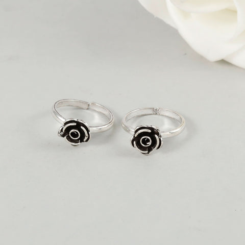 Graceful Rose Bud Silver Toe Rings