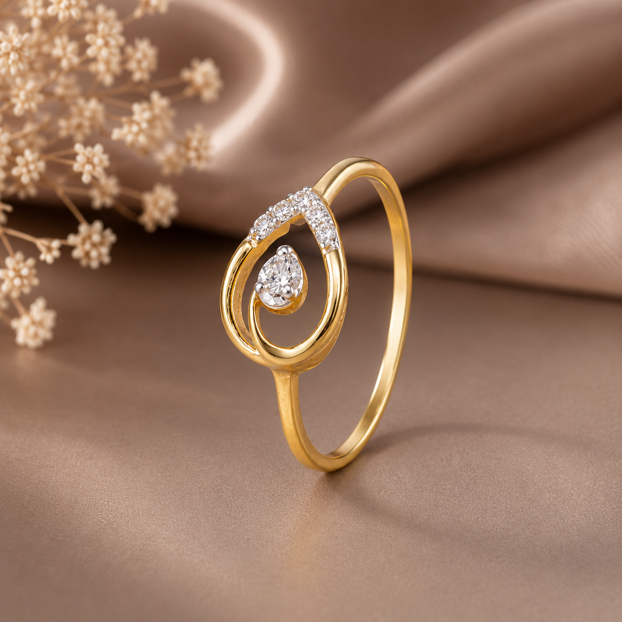 Hina Golden Enchanting Diamond Ring