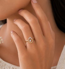 Hina Golden Enchanting Diamond Ring