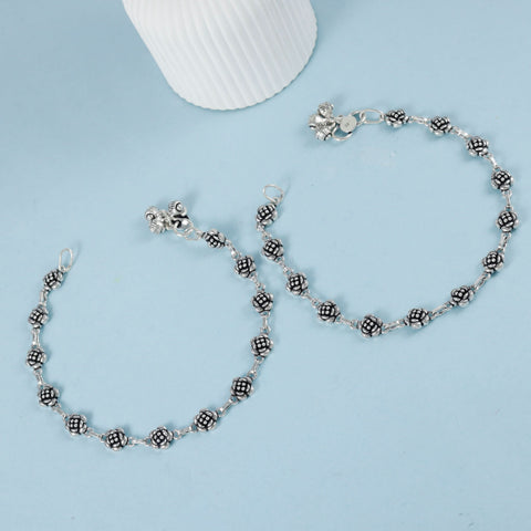Malti Antique Floral Silver Anklets