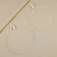 Apoorva Classic Chain Style Silver Anklets