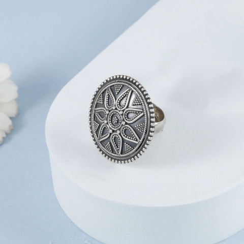 Nisha Elegance And Subtle Floral Silver Ring