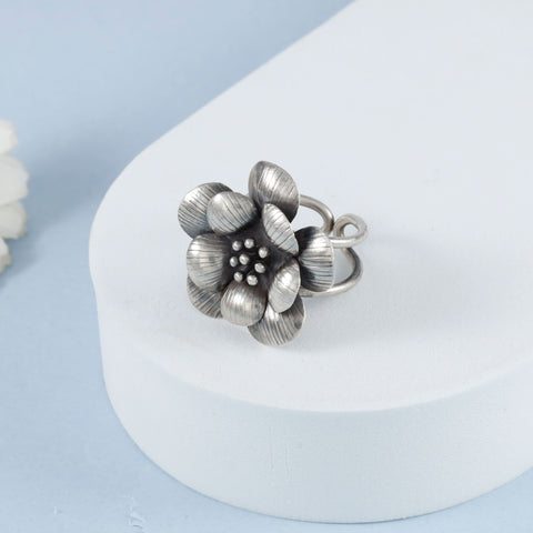 Kavya Floral Design Silver Ring