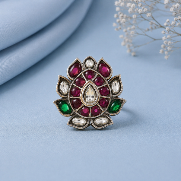 Mahi Classic Lotus Charm Silver Ring